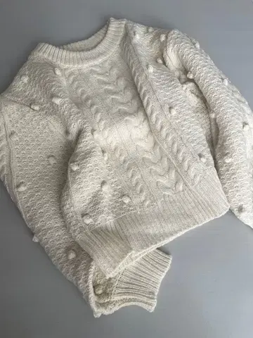 B:MING by BEAMS 아이보리 케이블 니트 스웨터