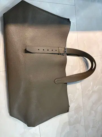 그레이 가죽 토트백 BALLY