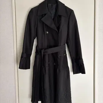 블랙 더블 브레스트 트렌치코트