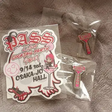 LiSA 칵테일 파티 회장 한정 스티커 오사카 SWEET 핀 배지