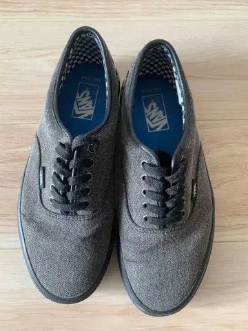 VAINL ARCHIVE x VANS