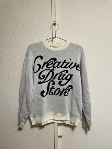 Creative Drug Store 맨투맨 그레이