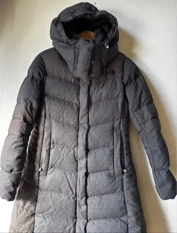THE NORTH FACE 후드 부착 롱 다운 자켓 그레이 계열