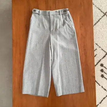 Human woman 울 와이드 팬츠 새상품급 겨울 상품