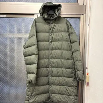 유니클로 롱 다운 후드 부착