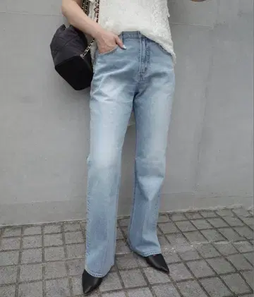 [ 미사용품 ] 피카딜리 SLOBE 별주 세미 플레어 데님 26 사이즈