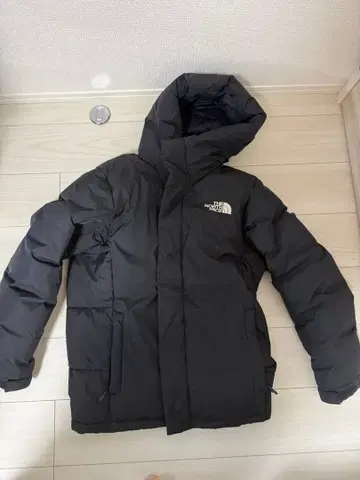 THE NORTH FACE 블랙 다운 자켓