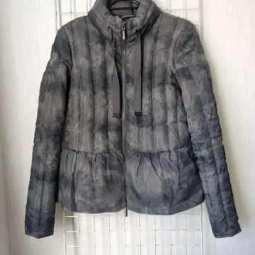 EMPORIO ARMANI (아르마니) 그레이 다운 자켓 40