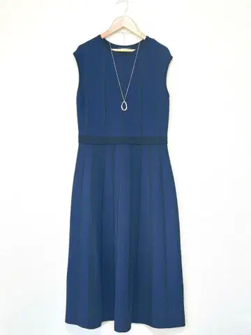 새상품 86,900엔 모라비토 스펠/카탈로그 게재 니트 원피스