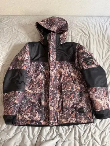 카모플라쥬 다운 자켓