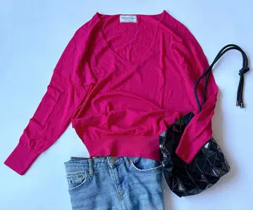 두지엠 클라세 U넥 니트 스웨터 드롭 숄더 핑크