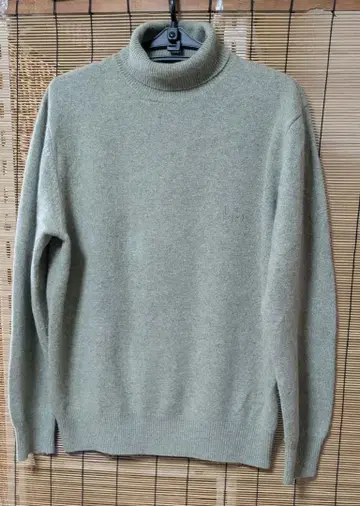 새상품급 파파스 캐시미어 터틀넥 스웨터 남성용