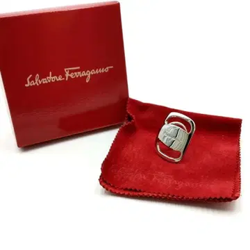 컨디션 최상 살바토레 페라가모 스카프링 바라 11-25112220
