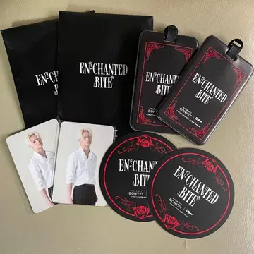 ENCHANTED BITE 니키 세트 미사용 새상품