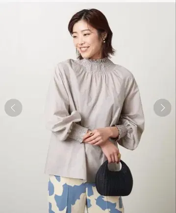 UNITED ARROWS 셔링 하이넥 블라우스 B