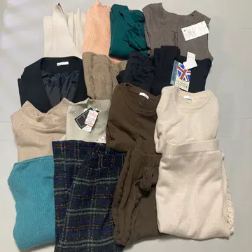 택 포함! 깔끔한 여성용 겨울 의류 묶음 판매 16점