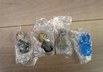 제일복권 울트라맨 괴수 초대전 vol.2 F상 괴수두감 4종 세트