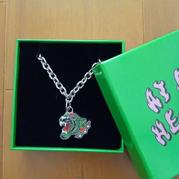 츄우카타베타이 [ 목걸이 ]