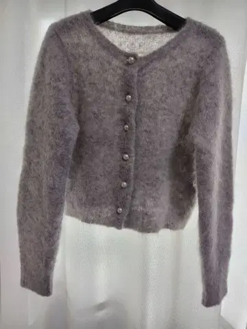 알파카 그레이 버튼 가디건