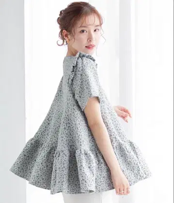 fitmore 플라워 자카드 티어드 상의 블루