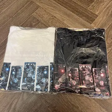 다우트 T셔츠 AREA