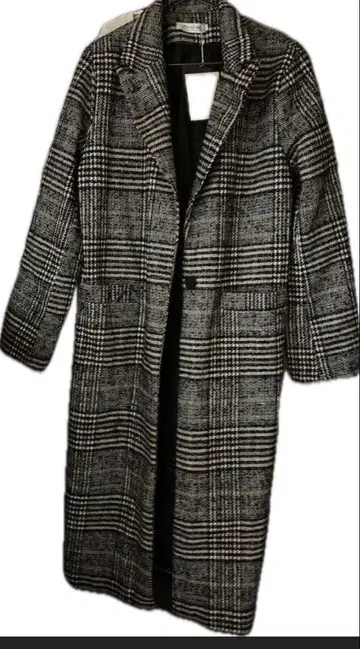 체크 무늬 롱 코트