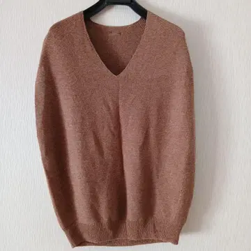 MICA&DEAL 브라운 V넥 니트 베스트