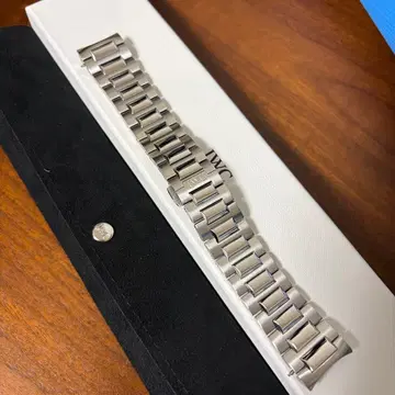 IWC 포르투기저 40 스테인리스 벨트