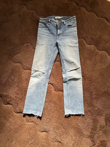 논네이티브 라이트 블루 슬림핏 데님