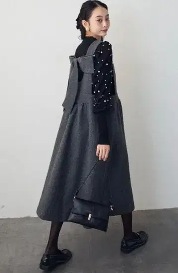 새상품 백리본 박스 실루엣 점프 스커트 그레이 frene