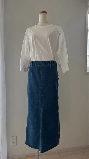 FRAMeWORK 프레임워크 CONE 데님 사이드 버튼 스커트