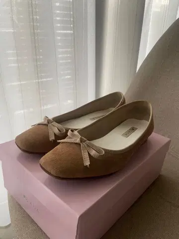 다이애나 베이지 펌프스