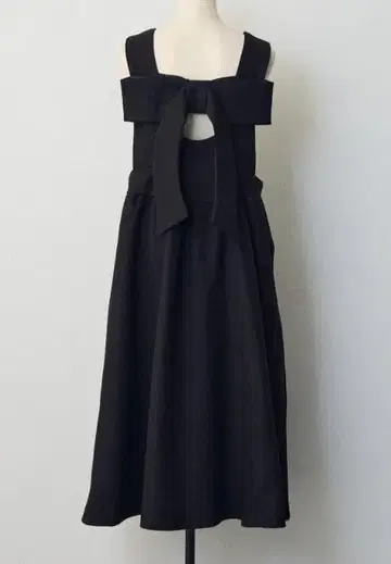 새상품 백리본 박스 실루엣 점프 스커트 블랙 frene