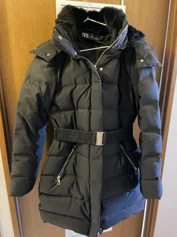 ZARA 블랙 다운 자켓 M