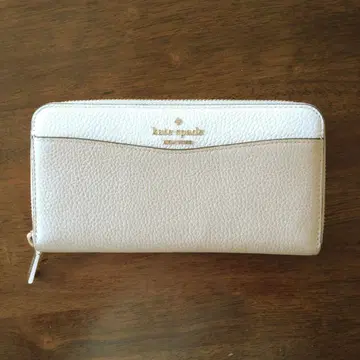 kate spade 화이트 장지갑