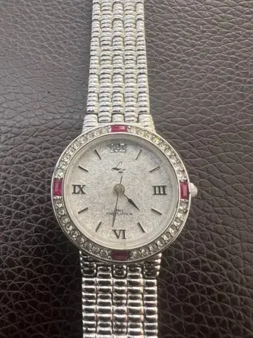 실버 손목시계 스톤 장식