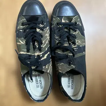 미사용 새상품 택 포함 버즈릭슨 타이거 카모플라쥬 스니커즈