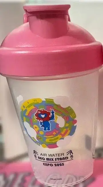 간사이 만박 EXPO 2025 미야쿠미야쿠 핑크 쉐이커