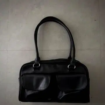 grunge 더블 포켓 숄더백 블랙