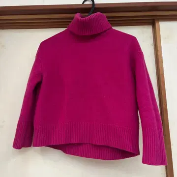 자유구 핑크 터틀넥 스웨터 38