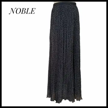 NOBLE 도트 무늬 플리츠 롱 스커트 블랙 화이트 스커트