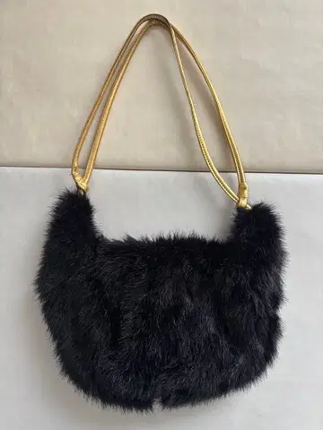 [ 새상품급 ] tsumori chisato 블랙 퍼 숄더백