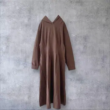 새상품급 어반리서치 로쏘 허리 마크 플레어 후드티 원피스 mc