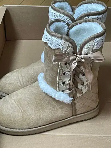 axes femme 리본 포함 어그 부츠 L 사이즈 베이지