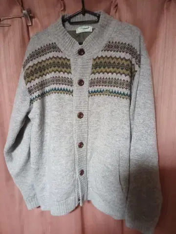 크로커다일 그레이 노르딕 무늬 가디건 L 사이즈