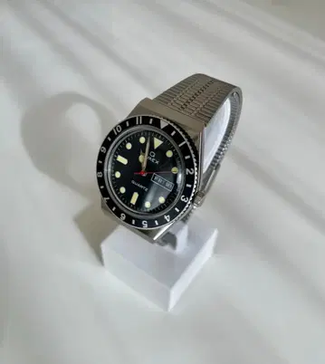 금일 한정 SALE 타이맥스 손목시계 Q TIMEX 블랙 손목시계