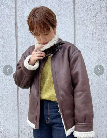 Ungrid 페이크 무스탕 보아 블루종