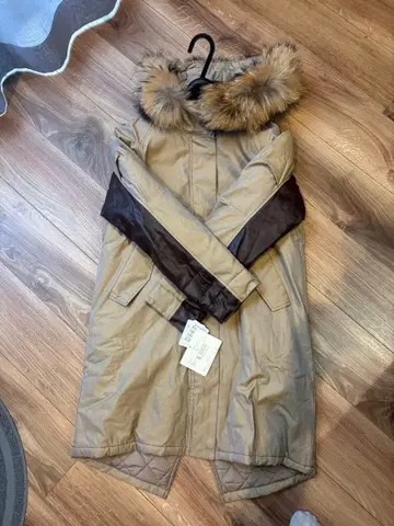 33,000엔 택 포함 Titilate Valet 리얼 퍼 모즈 코트