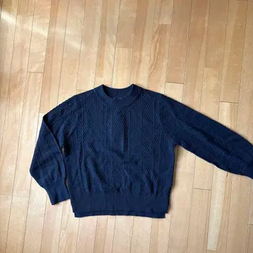 리플렉트 네이비 케이블 니트 스웨터 M 사이즈