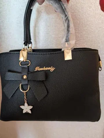 블랙 리본 포함 숄더백